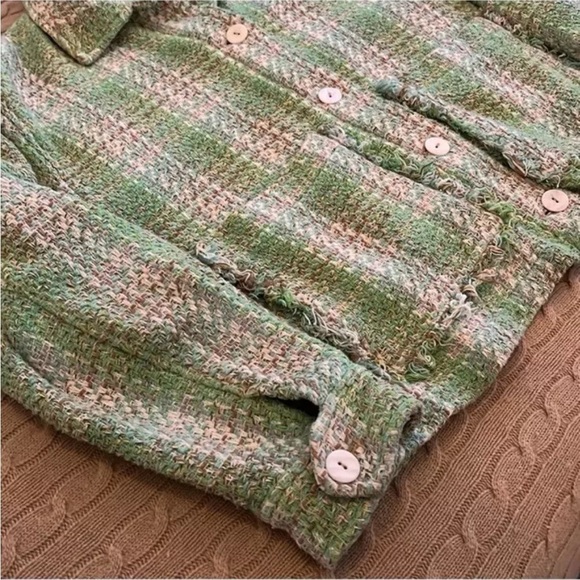 ⭐️Hodt Pick⭐️ Zara cropped green tweed button jacket small - Picture 5 of 9